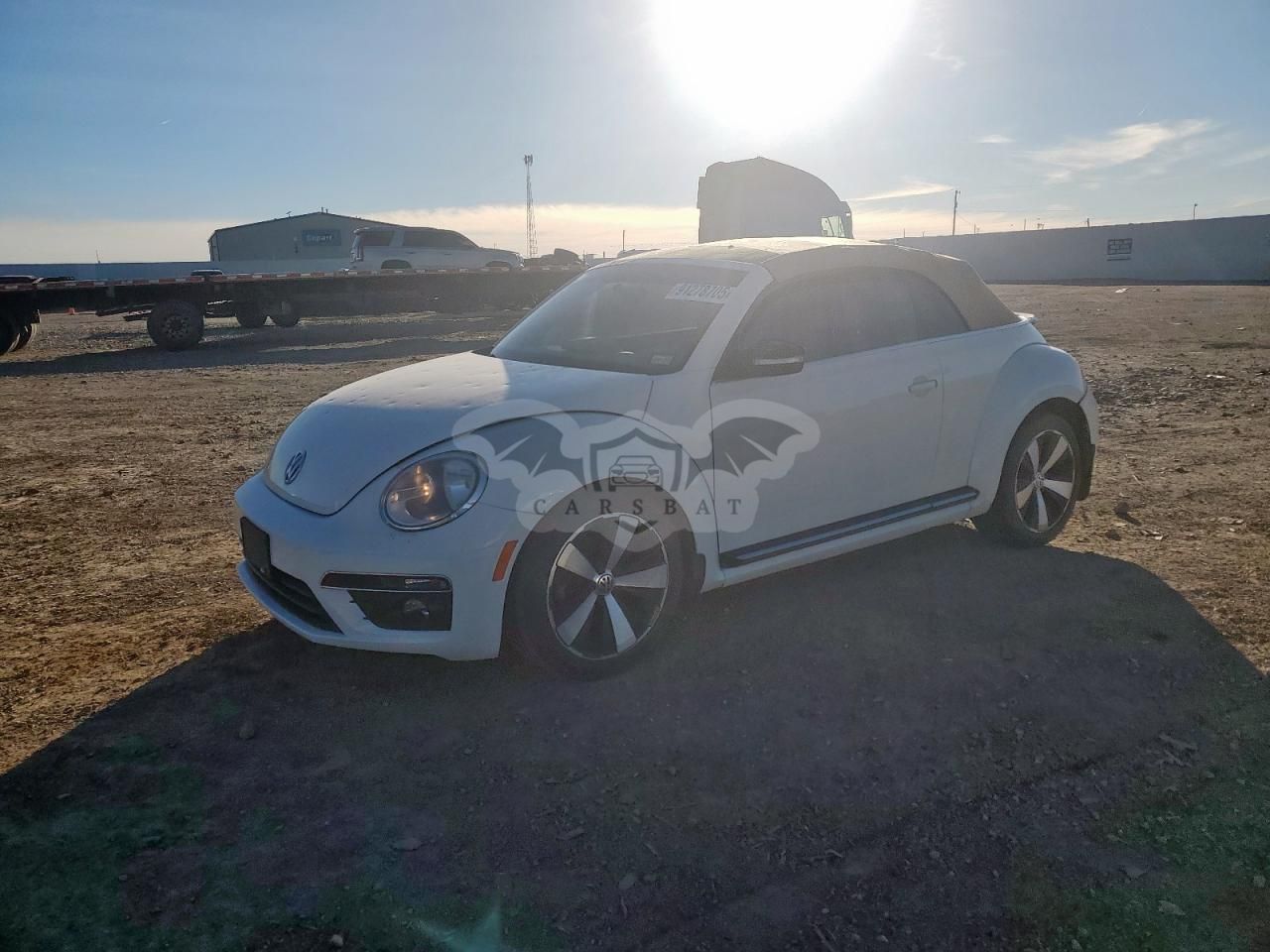 Volkswagen Beetle TURBO 2.0L 4 2013