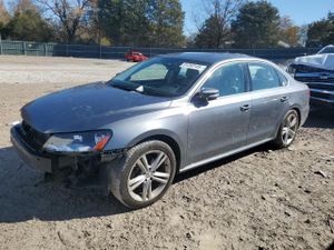 Volkswagen Passat SE 1.8L 4 2014