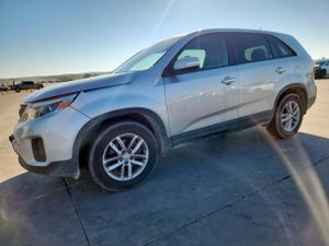 Kia Sorento LX 2.4L 4 2015