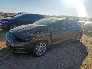Ford Fusion SE 2.5L 4 2015