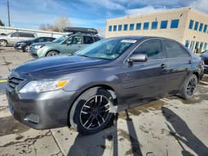 Toyota Camry BASE 2.5L 4 2011