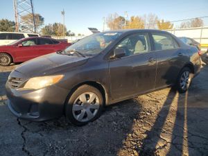 Toyota Corolla BASE 1.8L 4 2013