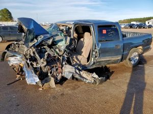 Chevrolet Silverado 1500 C1500 4.8L 8 2006