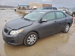 Toyota Corolla BASE 1.8L 4 2010