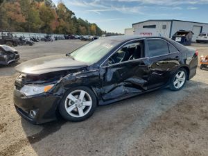 Toyota Camry BASE 2.5L 4 2012