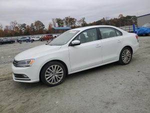Volkswagen Jetta SE 1.8L 4 2015