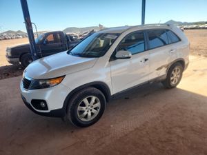 Kia Sorento LX 2.4L 4 2013