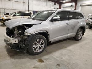 Toyota Highlander XLE 3.5L 6 2015