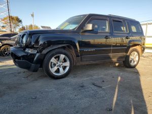 Jeep Patriot LATITUDE 2.4L 4 2015