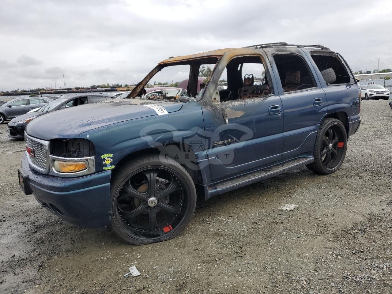 GMC Yukon DENALI 6.0L 8 2005