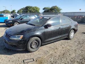 Volkswagen Jetta BASE 2 L 4 2015