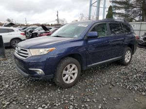 Toyota Highlander BASE 3.5L 6 2013