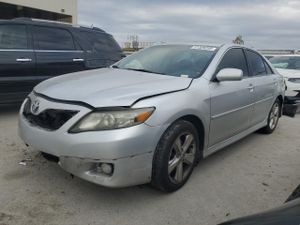 Toyota Camry SE 3.5L 6 2011