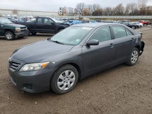 Toyota Camry BASE 2.5L 4 2011