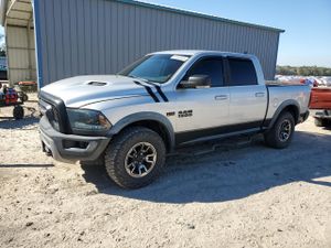RAM 1500 REBEL 5.7L 8 2015