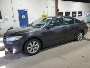 Toyota Camry BASE 2.5L 4 2011