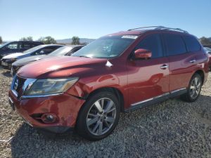 Nissan Pathfinder S 3.5L 6 2013