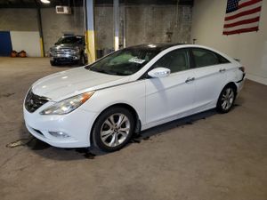 Hyundai Sonata SE 2.4L 4 2012