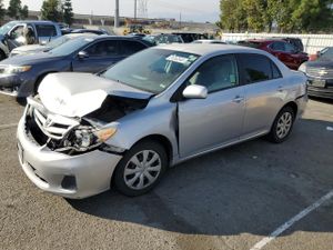 Toyota Corolla BASE 1.8L 4 2011