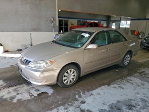 Toyota Camry LE 2.4L 4 2005