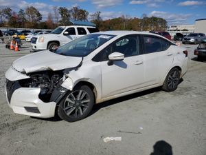 Nissan Versa SV 1.6L 4 2021