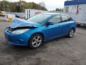 Ford Focus SE 2.0L 4 2014