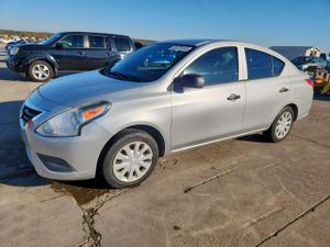 Nissan Versa S 1.6L 4 2015