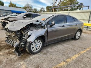 Ford Fusion S 2.5L 4 2013