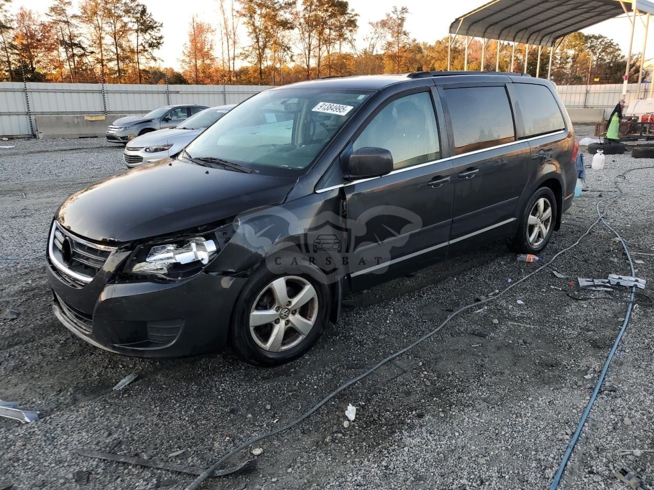 Volkswagen Routan SE 3.6L 6 2011