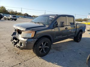 Nissan Titan S 5.6L 8 2012
