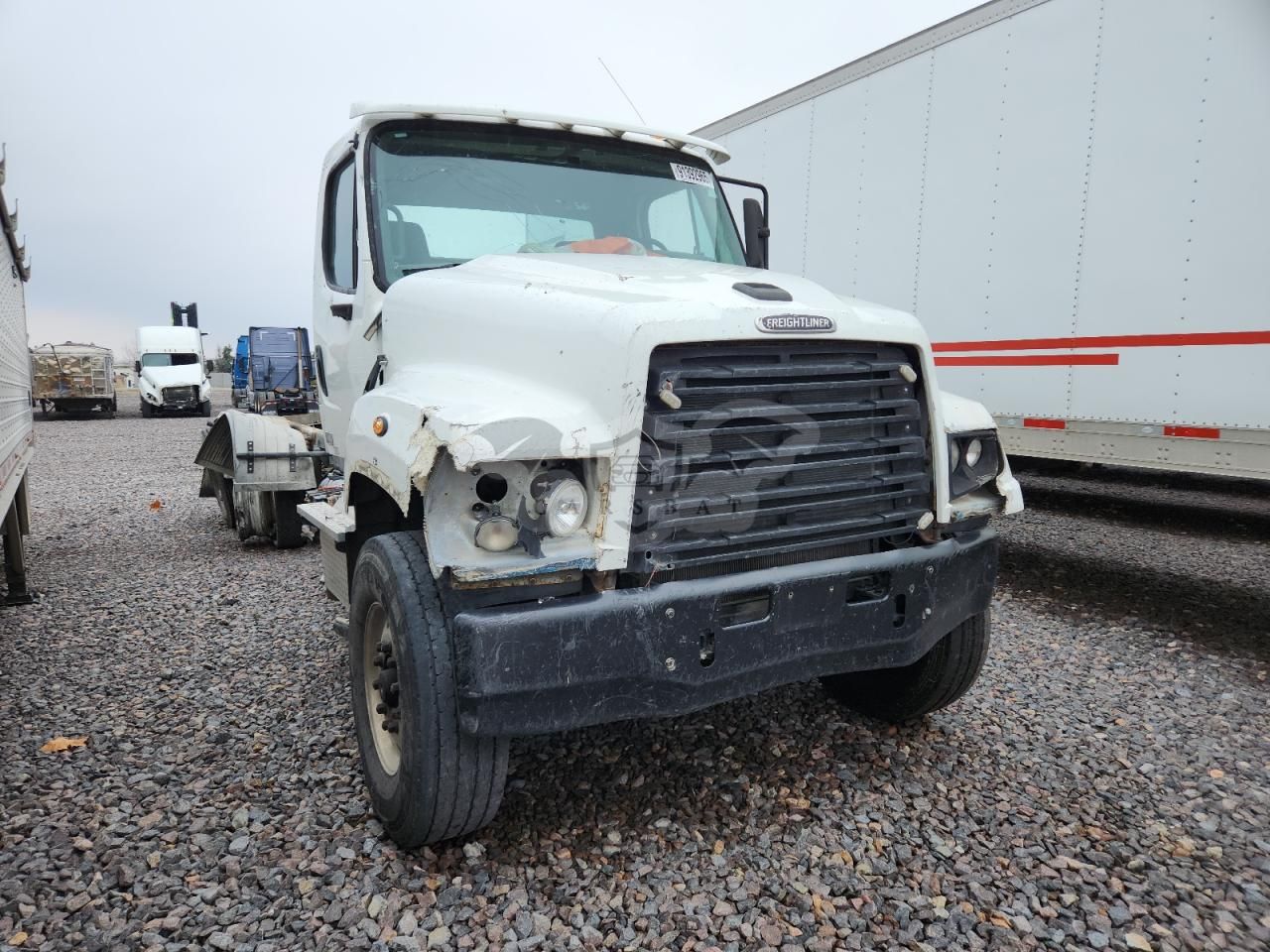 Freightliner Business Class M2 12.8L 6 2013