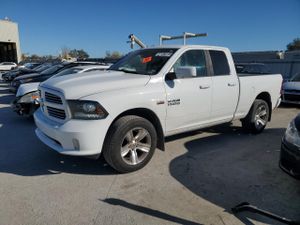 RAM 1500 SPORT 5.7L 8 2014