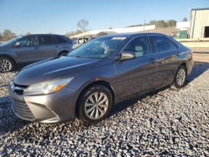 Toyota Camry LE 2.5L 4 2015