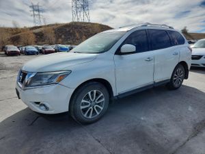 Nissan Pathfinder S 3.5L 6 2015