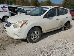 Nissan Rogue S 2.5L 4 2013