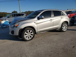 Mitsubishi Outlander ES 2.0L 4 2014