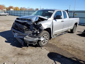Toyota Tundra DOUBLE CAB SR 5.7L 8 2014
