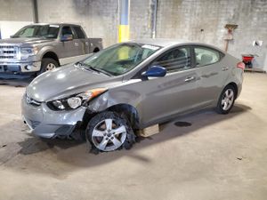 Hyundai Elantra GLS 1.8L 4 2013