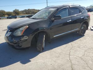 Nissan Rogue S 2.5L 4 2015