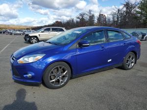 Ford Focus SE 2.0L 4 2014