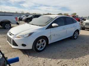 Ford Focus SE 2.0L 4 2014
