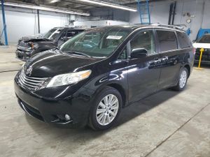Toyota Sienna XLE 3.5L 6 2011