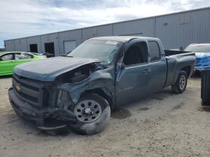 Chevrolet Silverado 1500 C1500 4.8L 8 2011