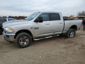 RAM 2500 SLT 5.7L 8 2015