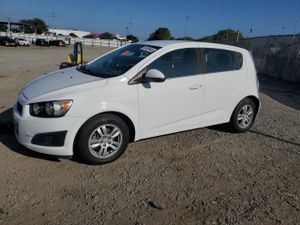 Chevrolet Aveo (Sonic) LT 1.8L 4 2014