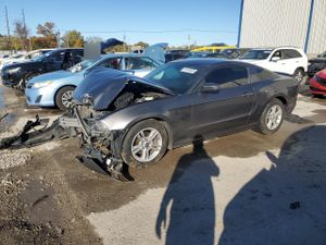 Ford Mustang 3.7L 6 2014