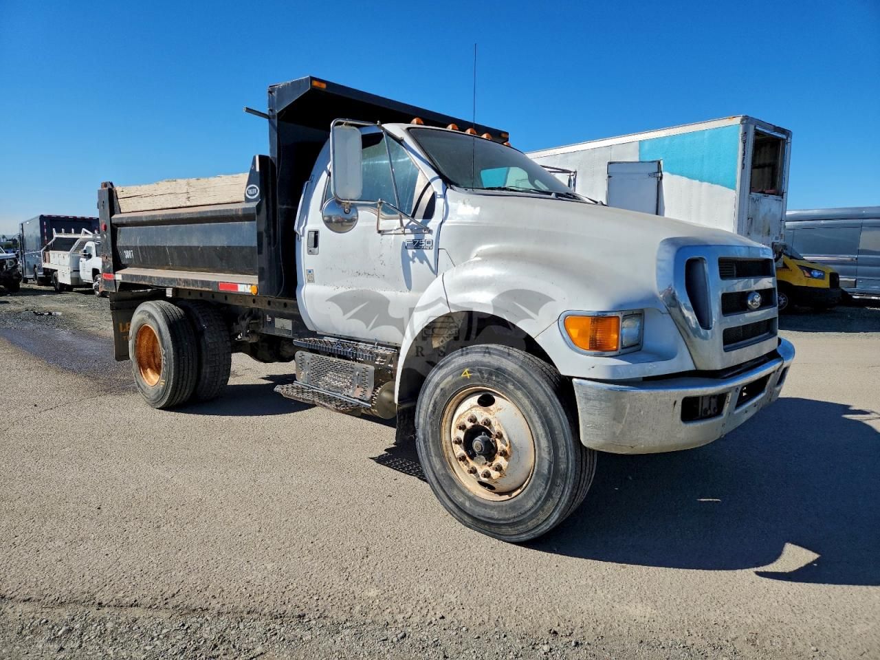 Ford F750 SUPER DUTY 6.7L 6 2013
