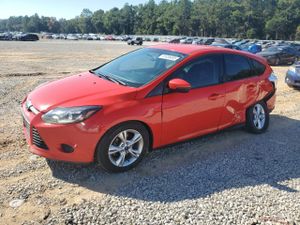 Ford Focus SE 2.0L 4 2013