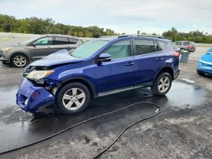 Toyota Rav4 XLE 2.5L 4 2014