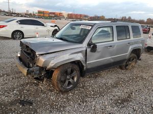 Jeep Patriot LATITUDE 2.4L 4 2015